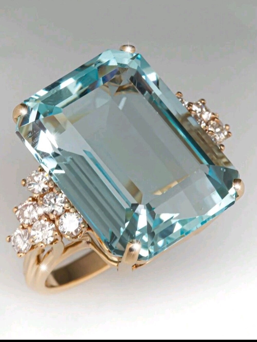 BRAND NEW ** Aquamarine Emerald-Cut Cocktail Ring in Light Blue and Gold